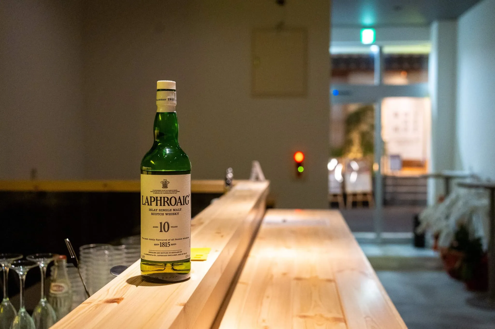 awabar Kobe 店内写真